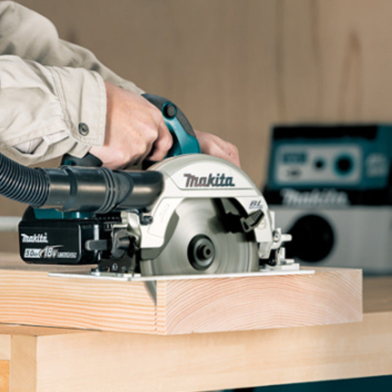 Krachtige Makita DHS660RTJ 18V LXT ® Cirkelzaag met borstelloze motor en 2x5Ah batterijen in koffer